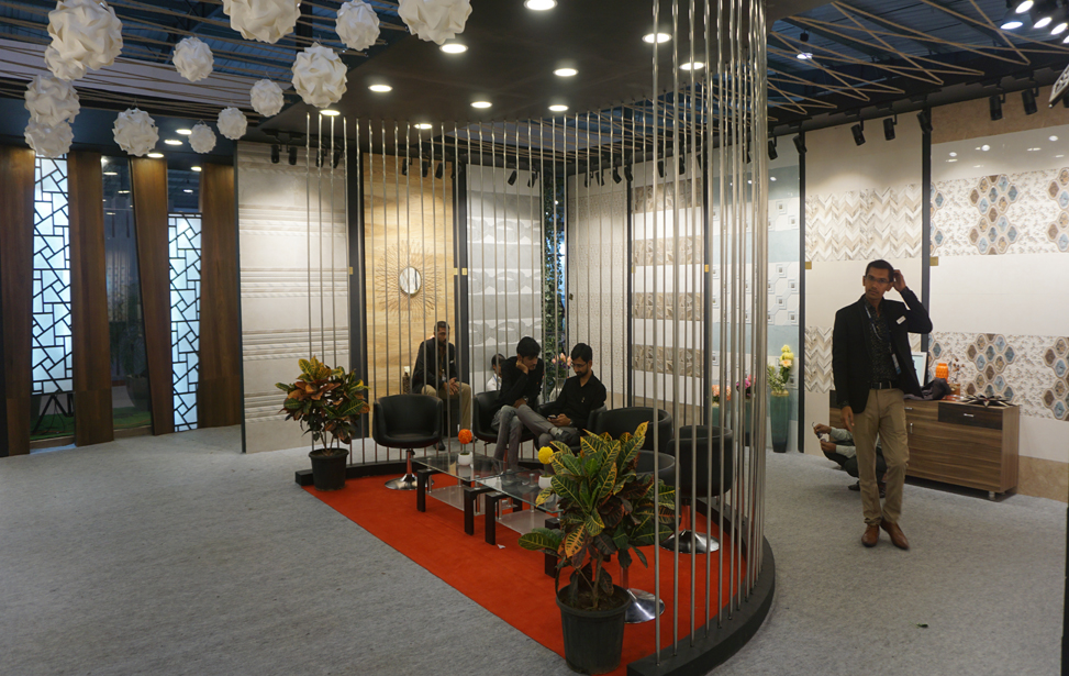 vibrant stall designer